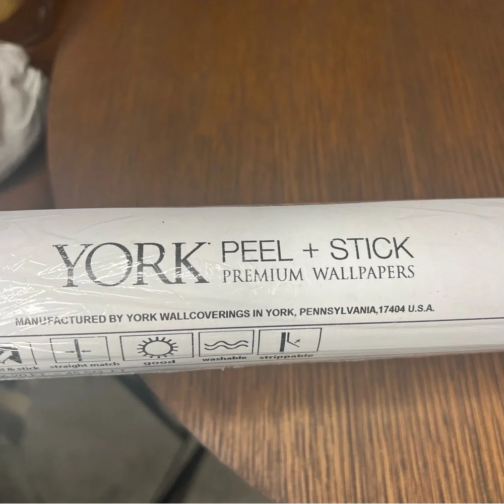 York PSW1107RL Inner Beauty Ivory Peel and Stick Wallpaper 45sq Ft